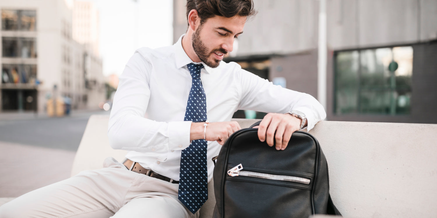 Maletín o mochila: ¿Cuál es mejor para tu espalda e imagen profesional?